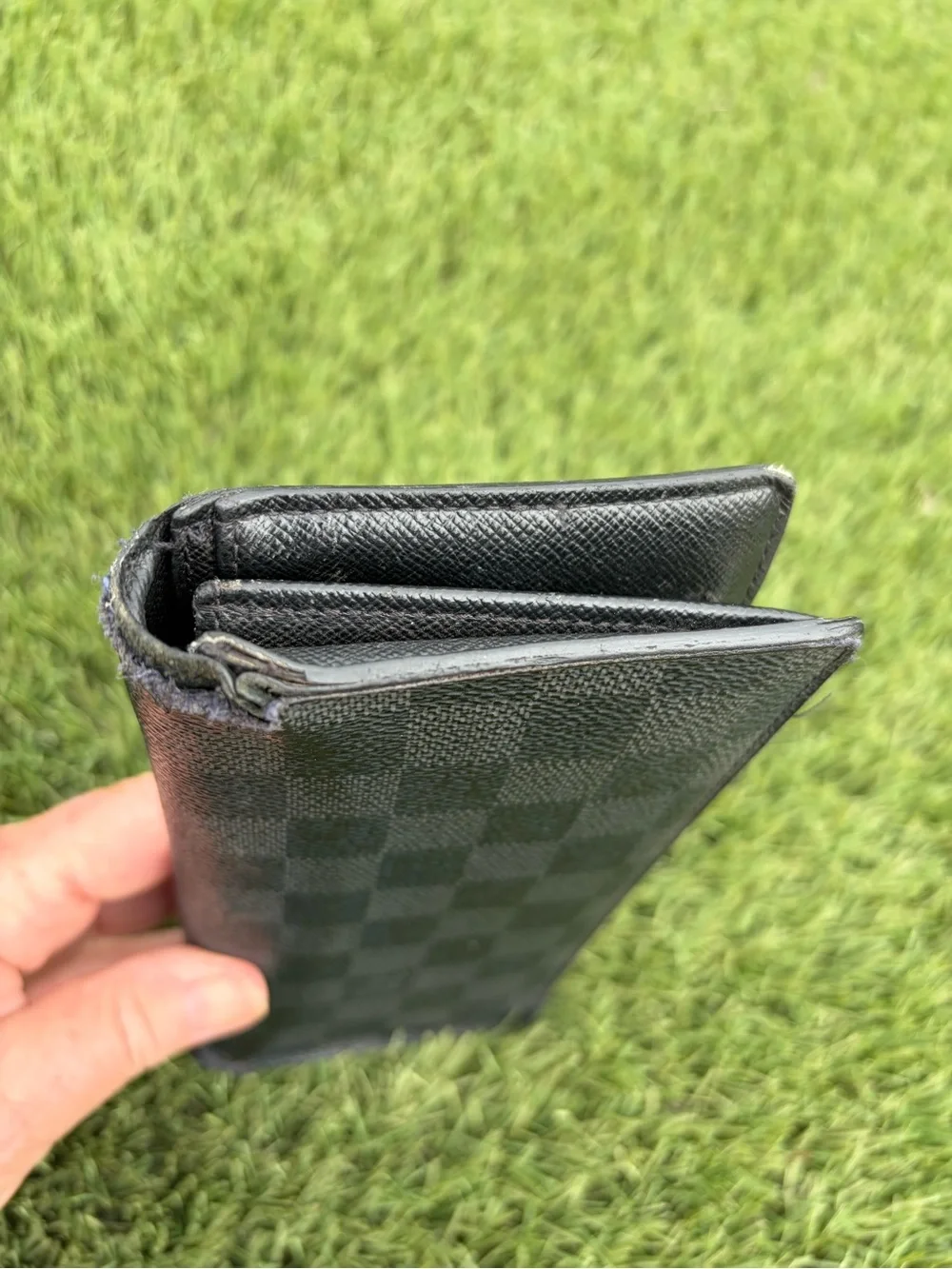 Auth Louis Vuitton Men’s Long Wallet Damier Check 2015 Date Code France Damaged